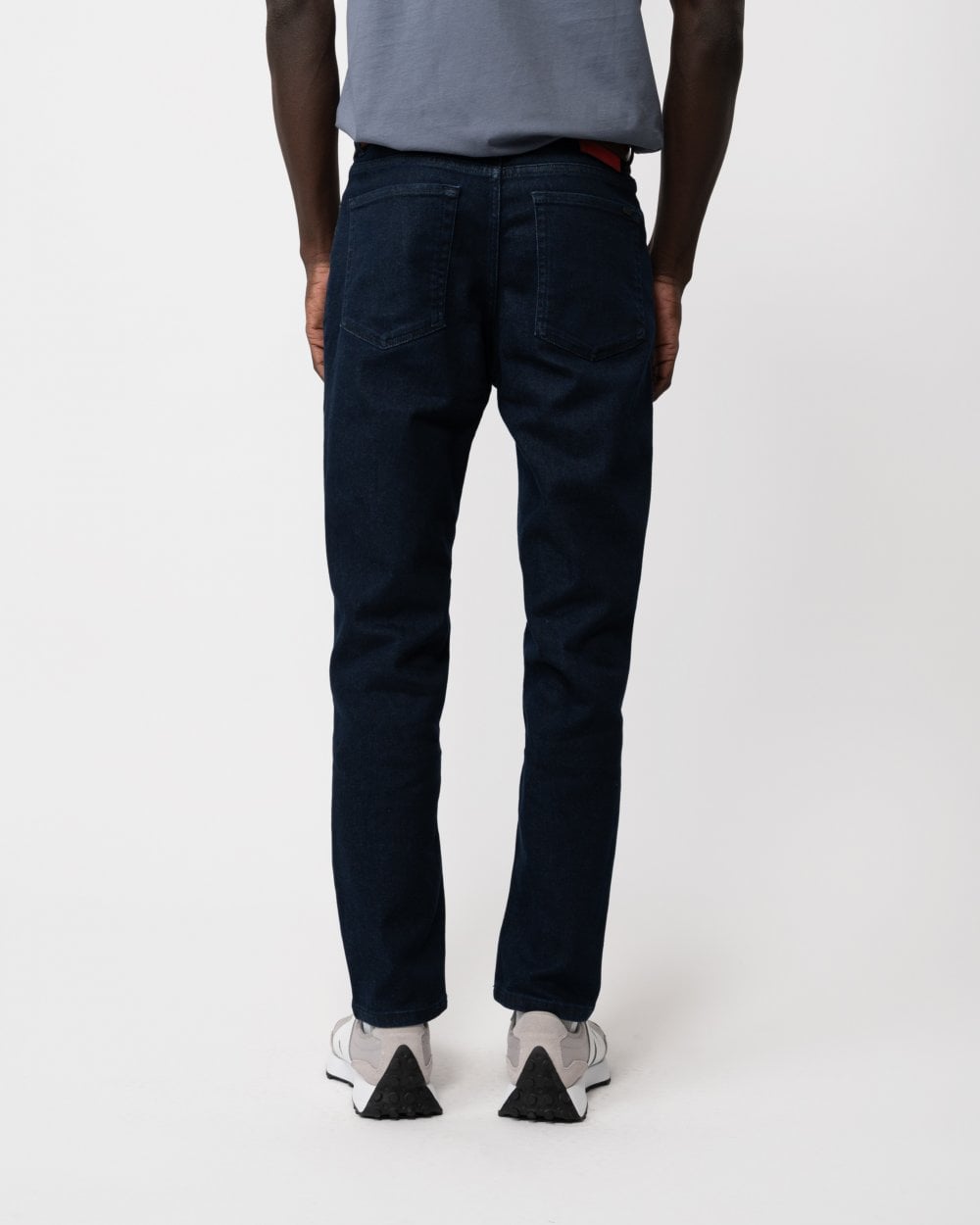 HUGO - Tapered-fit jeans in blue comfort-stretch denim